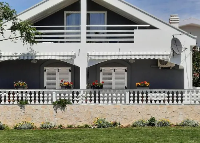 Josip Апартаменты *